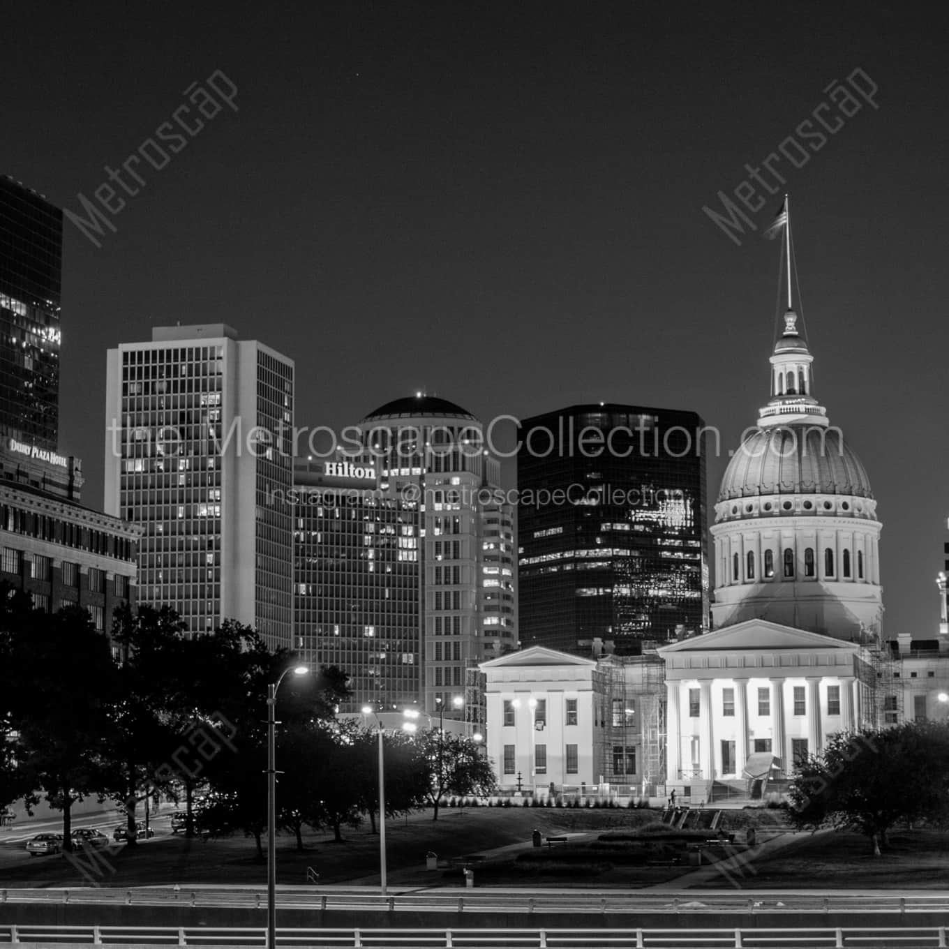 St Louis County Courthouse black and white: Square crop
